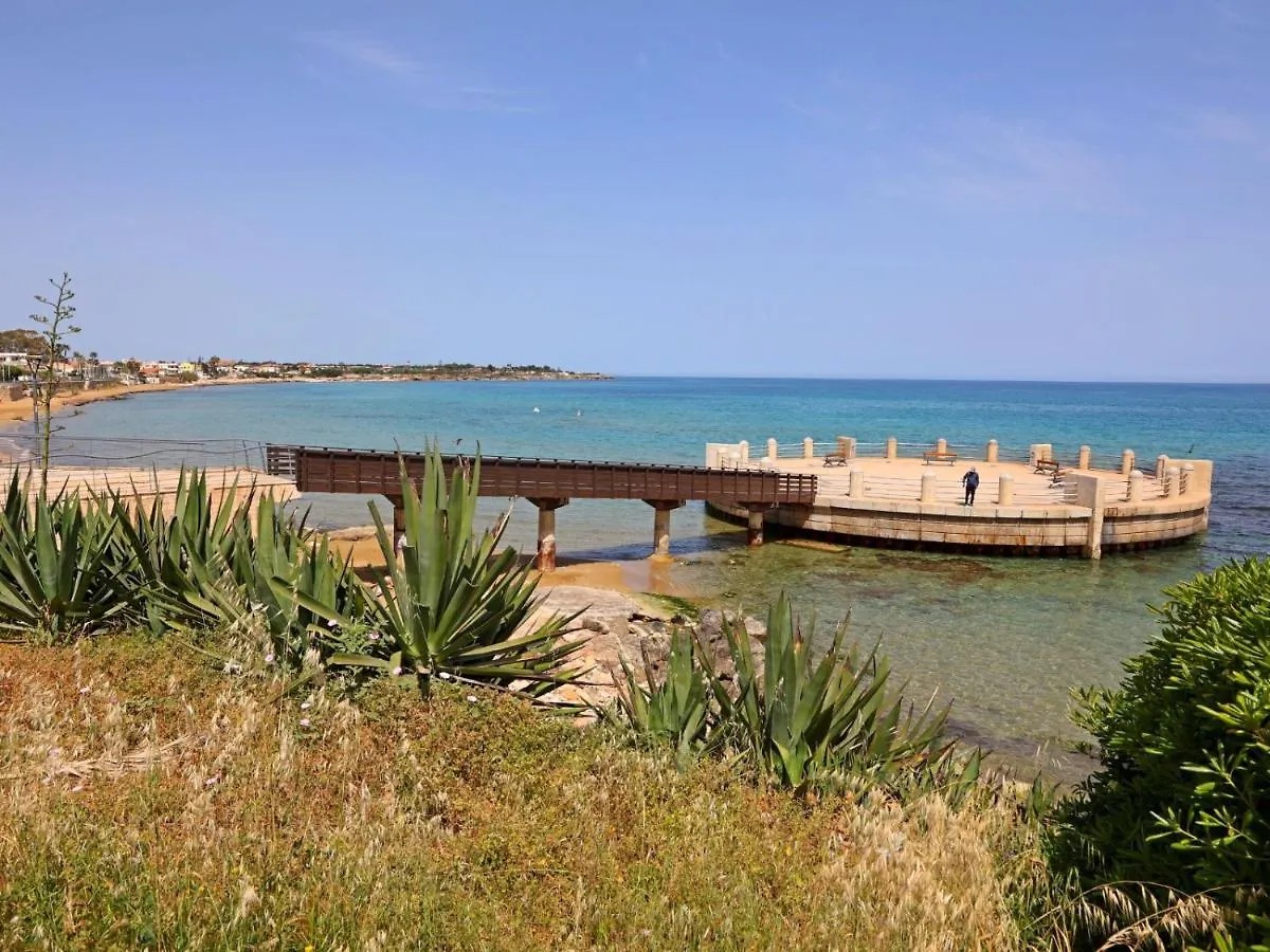 Casa vacanze - O Tunnu Avola 0*,